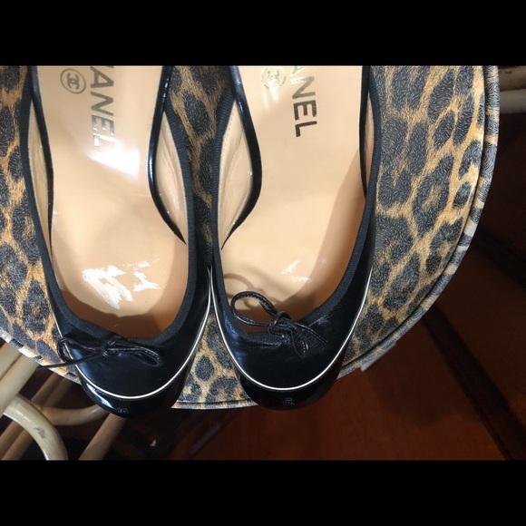 CHANEL leather mule heels - Picture 5 of 8